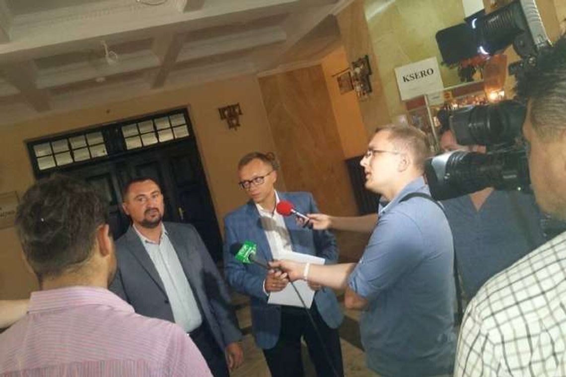 PiS proponuje marszałkowi współpracę PiS proponuje marszałkowi współpracę