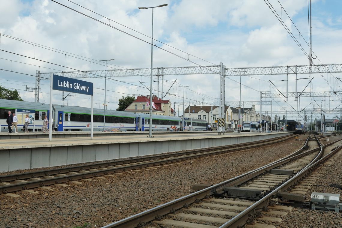 Teren bocznicy kolejowej przy stacji Lublin Główny, gdzie PKP Intercity planuje przebudowę i budowę nowoczesnego zaplecza do obsługi i naprawy pociągów.