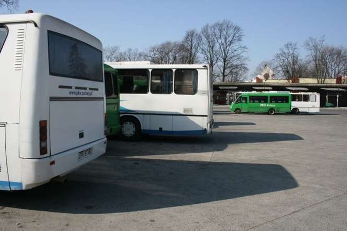 PKS Puławy: Jest firma chętna do przejęcia autobusów i kierowców. Ale nie wszystkich