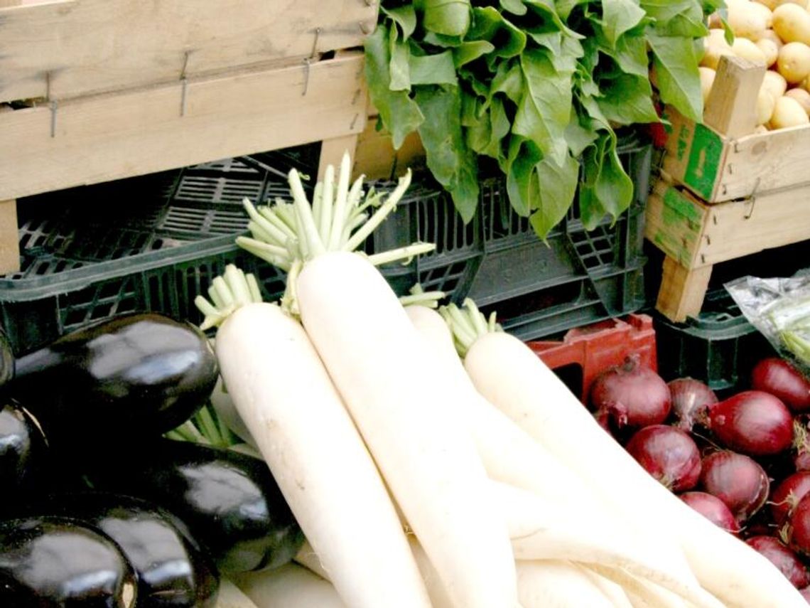 PKS w Łukowie porządkuje teren. Znikną stragany, będą pawilony