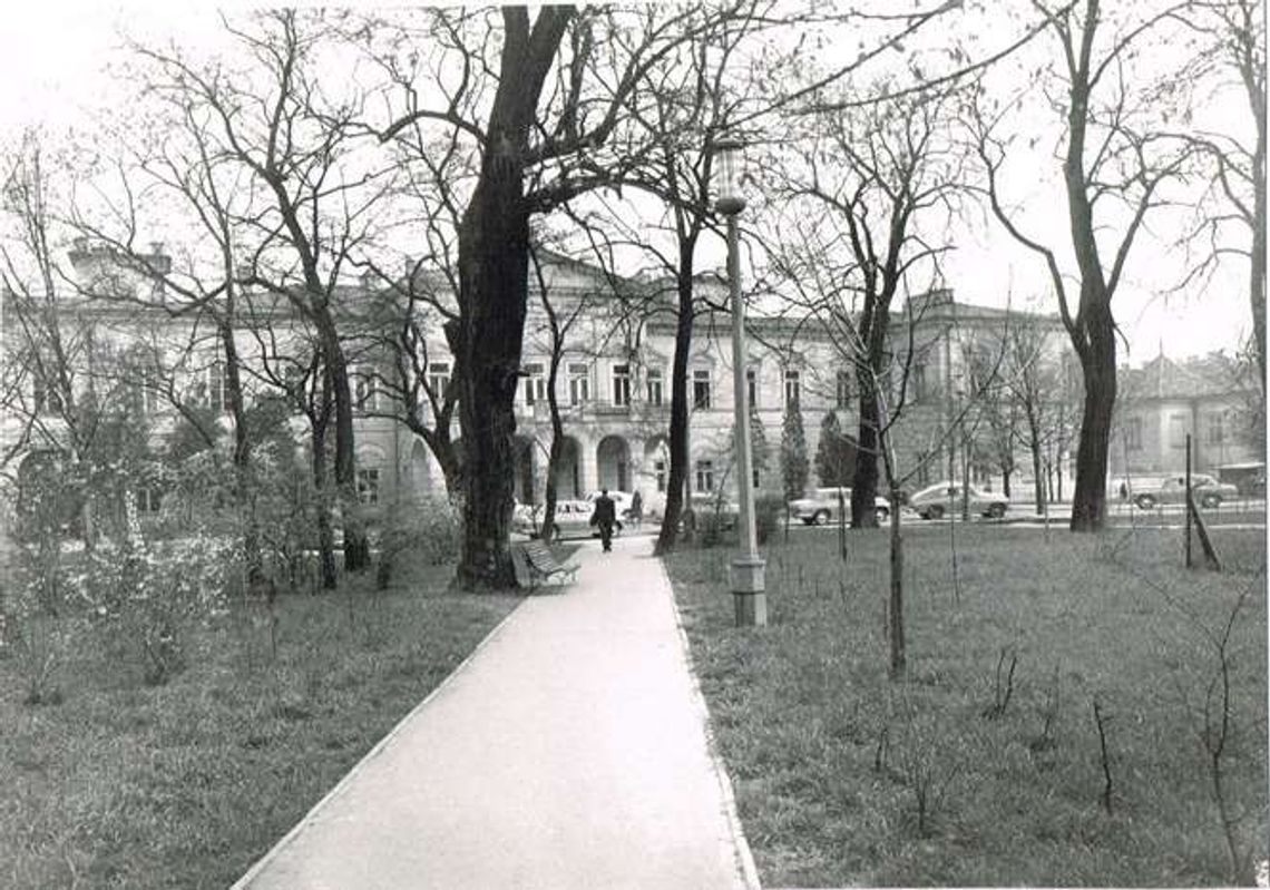 Plac Litewski. Jak powstawał i kim byli jego architekci? Zdjęcia