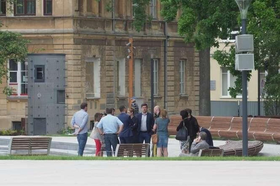 Plac Litewski: Powiało otwarciem Plac Litewski: Powiało otwarciem