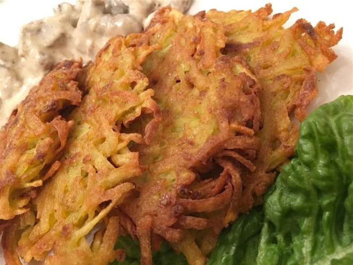 Placki ziemniaczane, wątróbka i nalewki. Co w restauracjach piszczy?