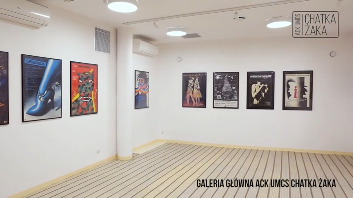 Plakaty filmowe na wystawie w Chatce Żaka