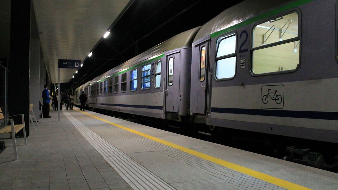 Planujesz podróż pociągiem? PKP wydało zalecenia w związku z koronawirusem Planujesz podróż pociągiem? PKP wydało zalecenia w związku z koronawirusem