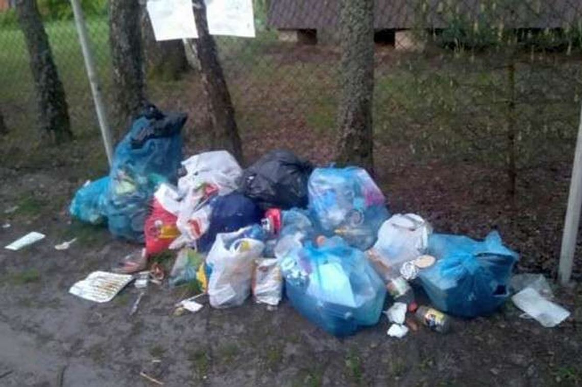 Plaża czy wysypisko śmieci? Tak było nad jeziorem Piaseczno