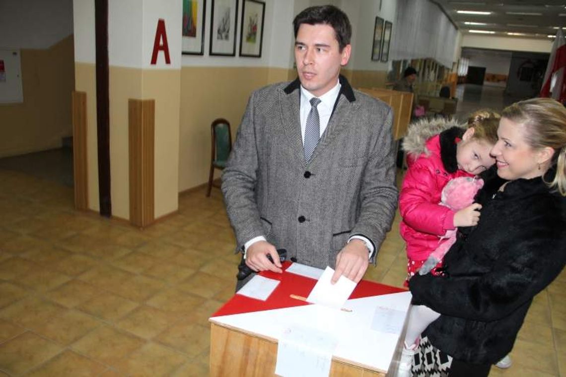 Po 16 latach Biała Podlaska zmienia prezydenta. Kim jest Dariusz Stefaniuk?