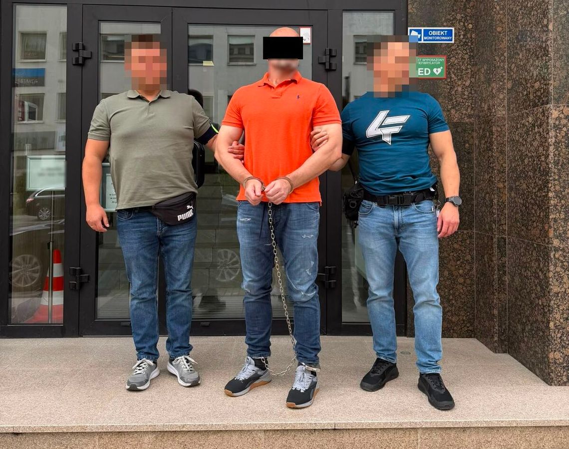 Po 17 latach wpadł w Wielkiej Brytanii. Był poszukiwany za brutalne napady z bronią