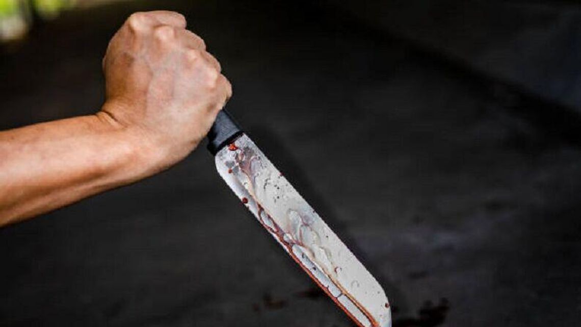 Po alkoholowej libacja kobieta zadźgała swojego znajomego Po alkoholowej libacja kobieta zadźgała swojego znajomego