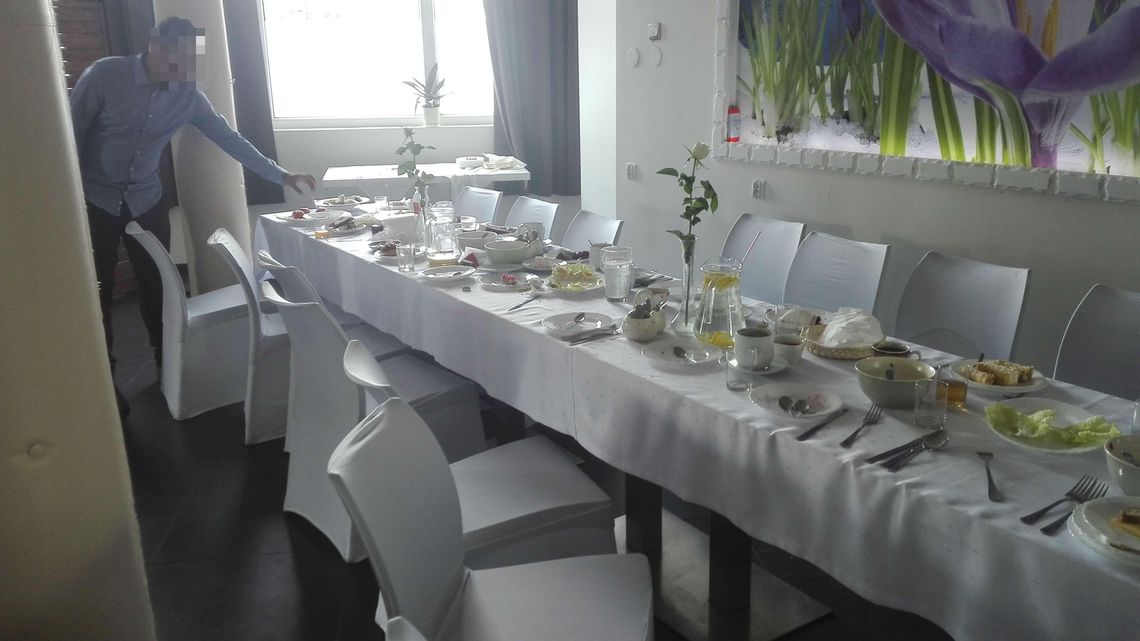 Po awanturze na przyjęciu komunijnym restauracja chce wprowadzić nowy rodzaj rosołu