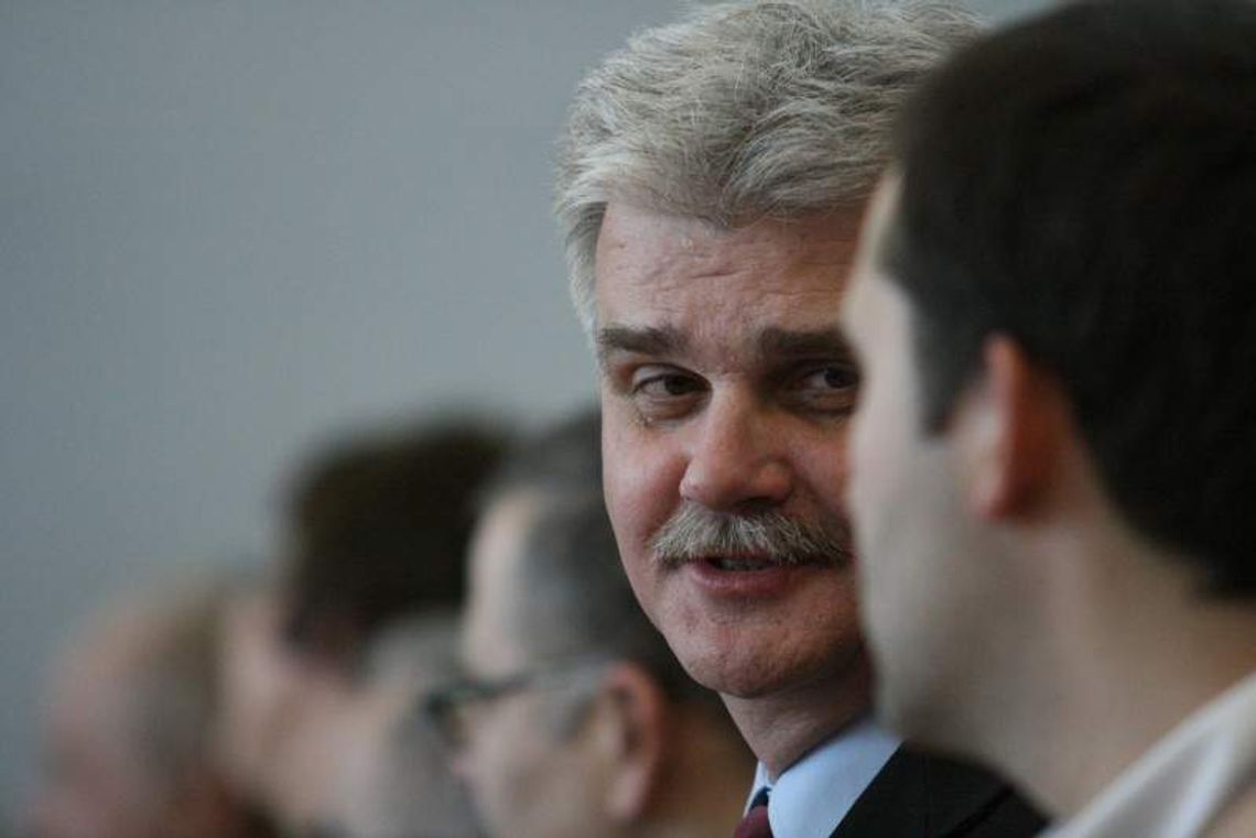 PO chciała odwołać członka zarządu powiatu. Nie udało się