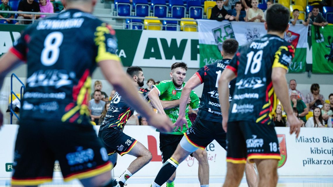 Po derbowym meczu AZS AWF z Padwą Zamość cieszą się tylko w Białej Podlaskiej