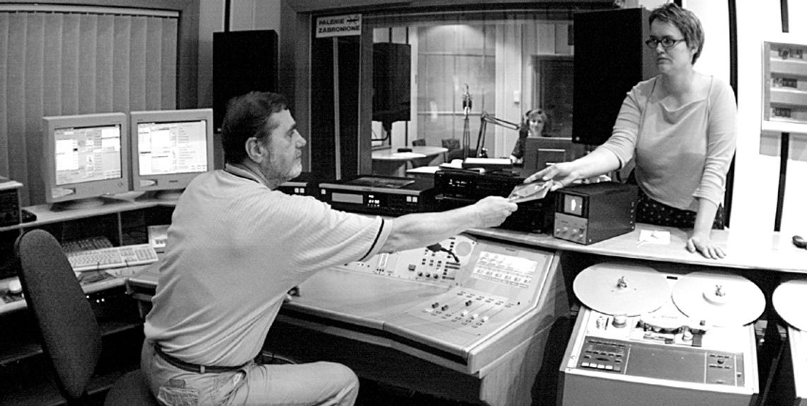 Po drugiej stronie radia Po drugiej stronie radia