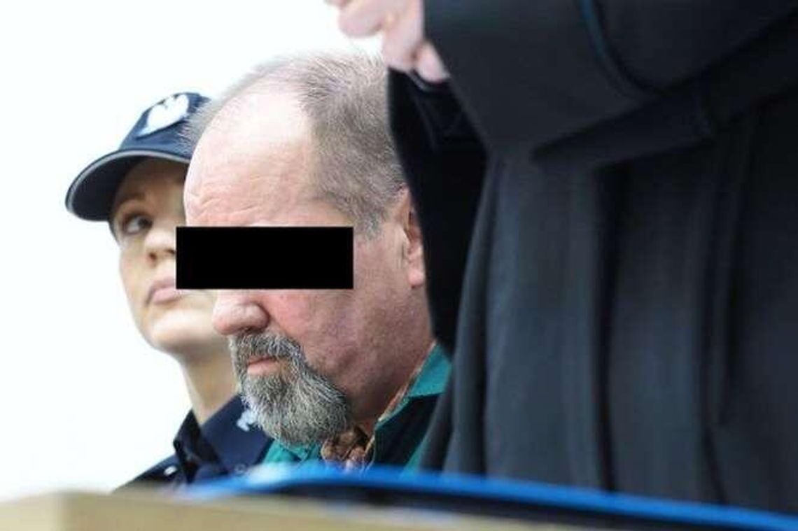 Po pijanemu podpalił dom i żonę. Dostał 12 lat więzienia. "Żałuję. Przepraszam dzieci i rodzinę" Po pijanemu podpalił dom i żonę. Dostał 12 lat więzienia. "Żałuję. Przepraszam dzieci i rodzinę"