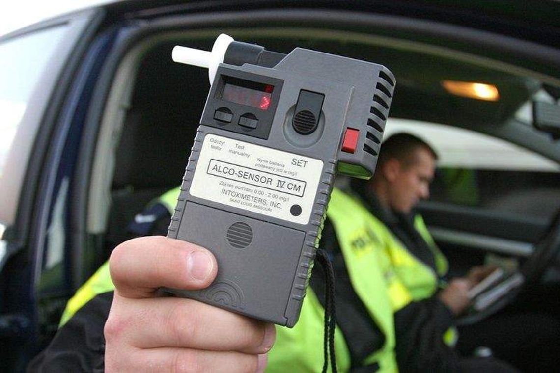 Po pijanemu wjechał w radiowóz. Miał prawie 3 promile