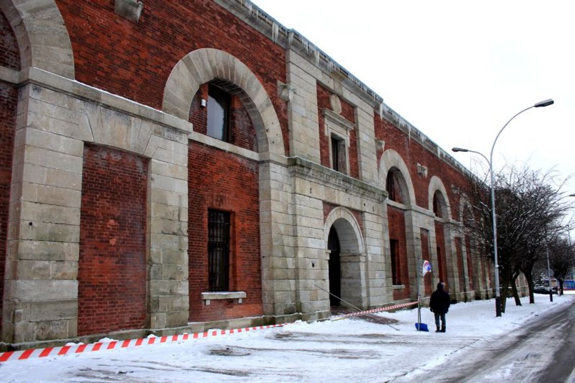 Po remoncie zamojski Nadszaniec się zieleni