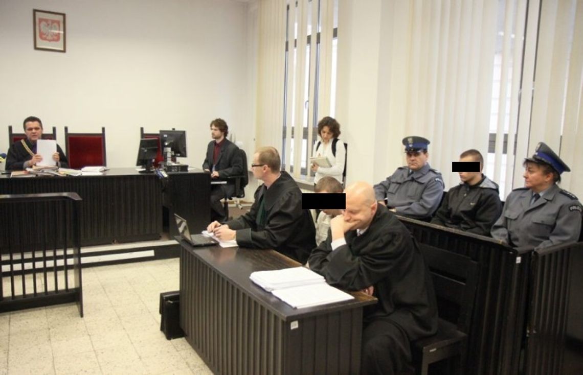 Pobicie w Okunince: Więzienie grozi tylko 17-latkowi Pobicie w Okunince: Więzienie grozi tylko 17-latkowi