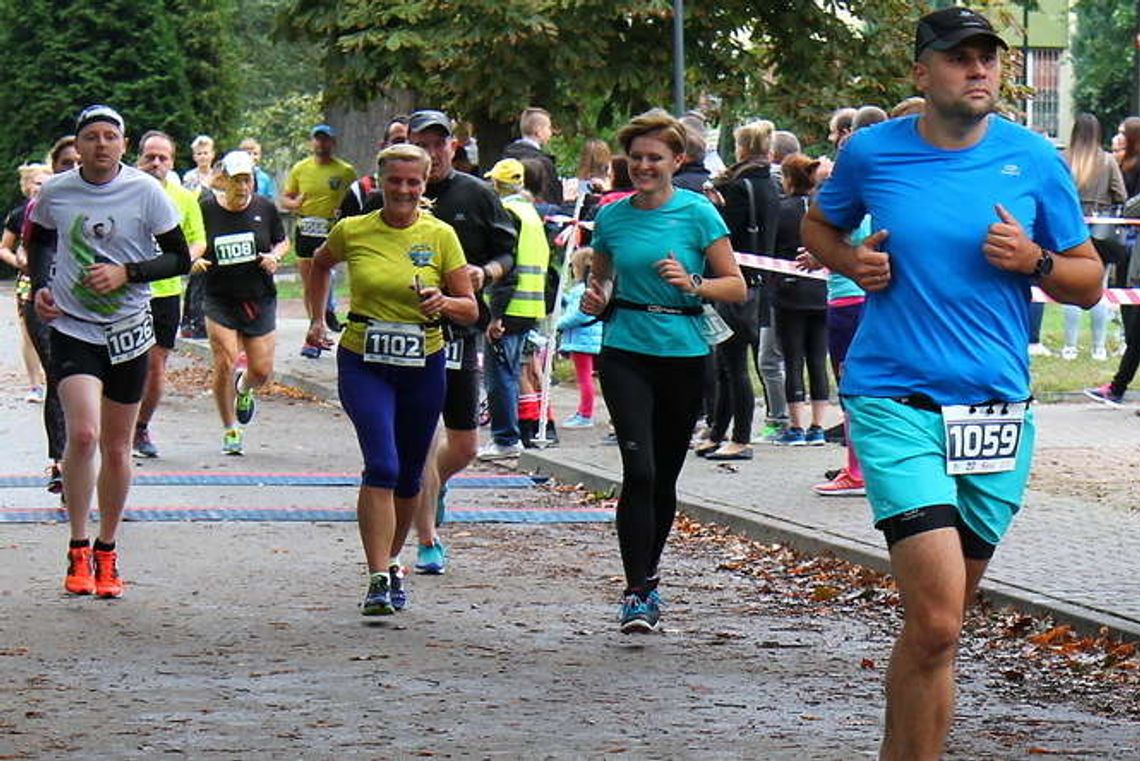 Pobiegli z okazji 50-lecia puławskiego ZST