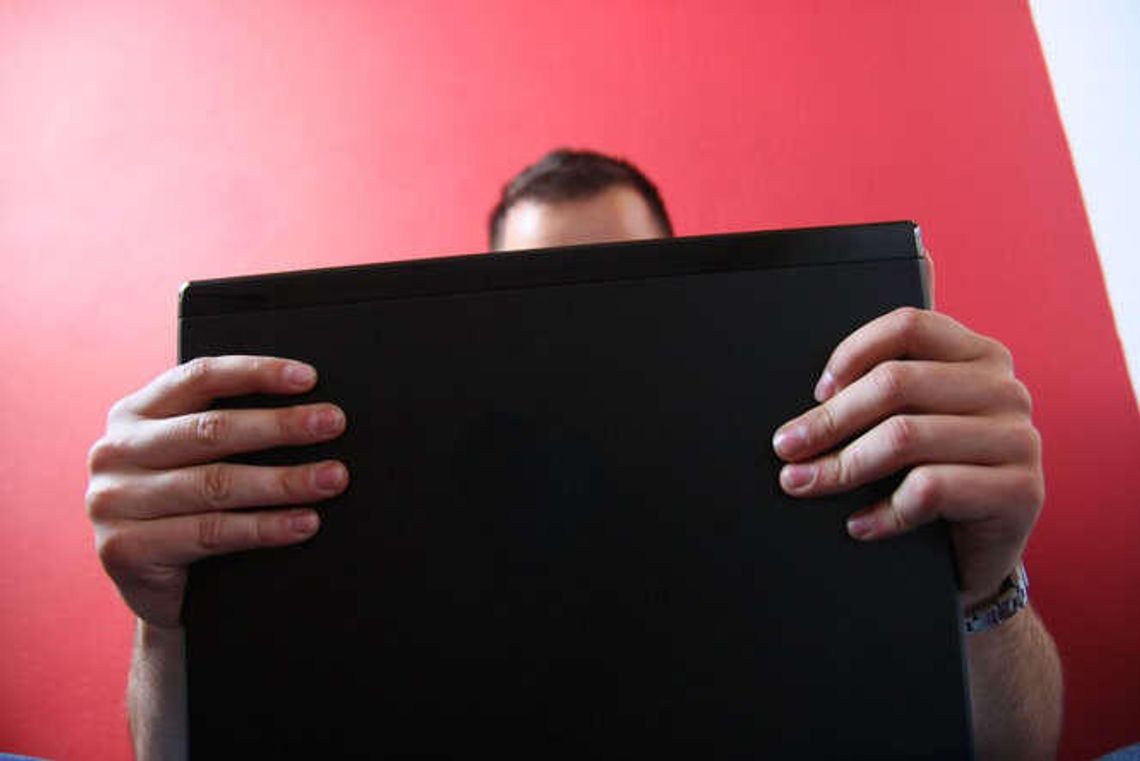 Pobierali koszty przesyłki, a towaru nie wysyłali. Mieszkańcy Puław oszukali blisko 1000 osób