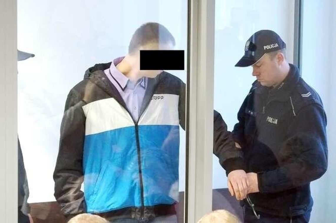 Pobił 17-latka, ciągnął traktorem i zakopał. Potem miał mówić: "To mój przyjaciel. Ciekawe gdzie on jest" Pobił 17-latka, ciągnął traktorem i zakopał. Potem miał mówić: "To mój przyjaciel. Ciekawe gdzie on jest"