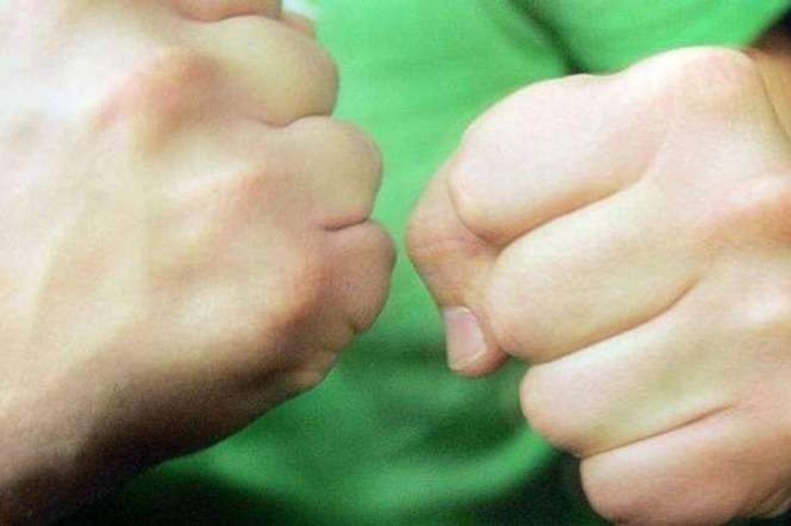 Pobił i okradł na Juwenaliach. Mają podejrzanego Pobił i okradł na Juwenaliach. Mają podejrzanego