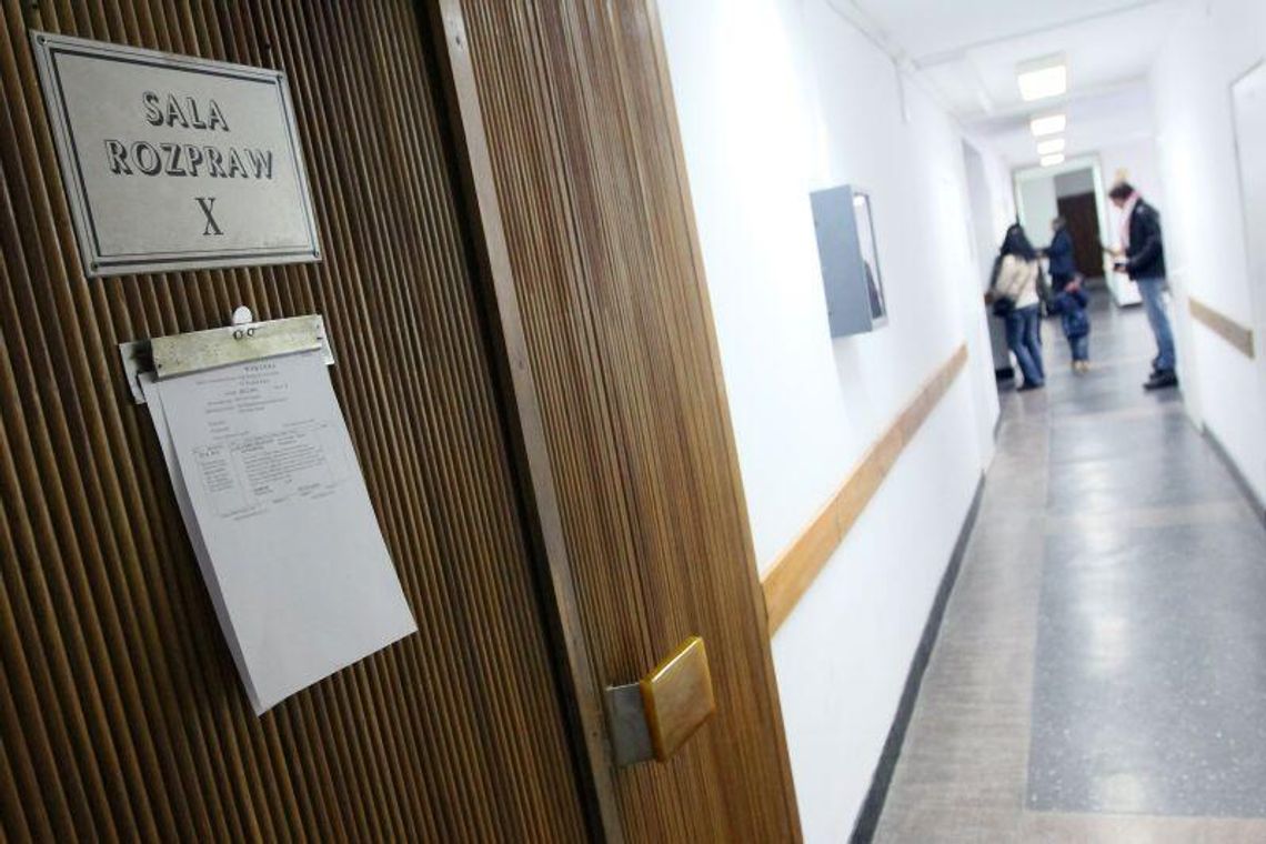 Pobił partnera swojej byłej dziewczyny, dostał 3 lata więzienia Pobił partnera swojej byłej dziewczyny, dostał 3 lata więzienia