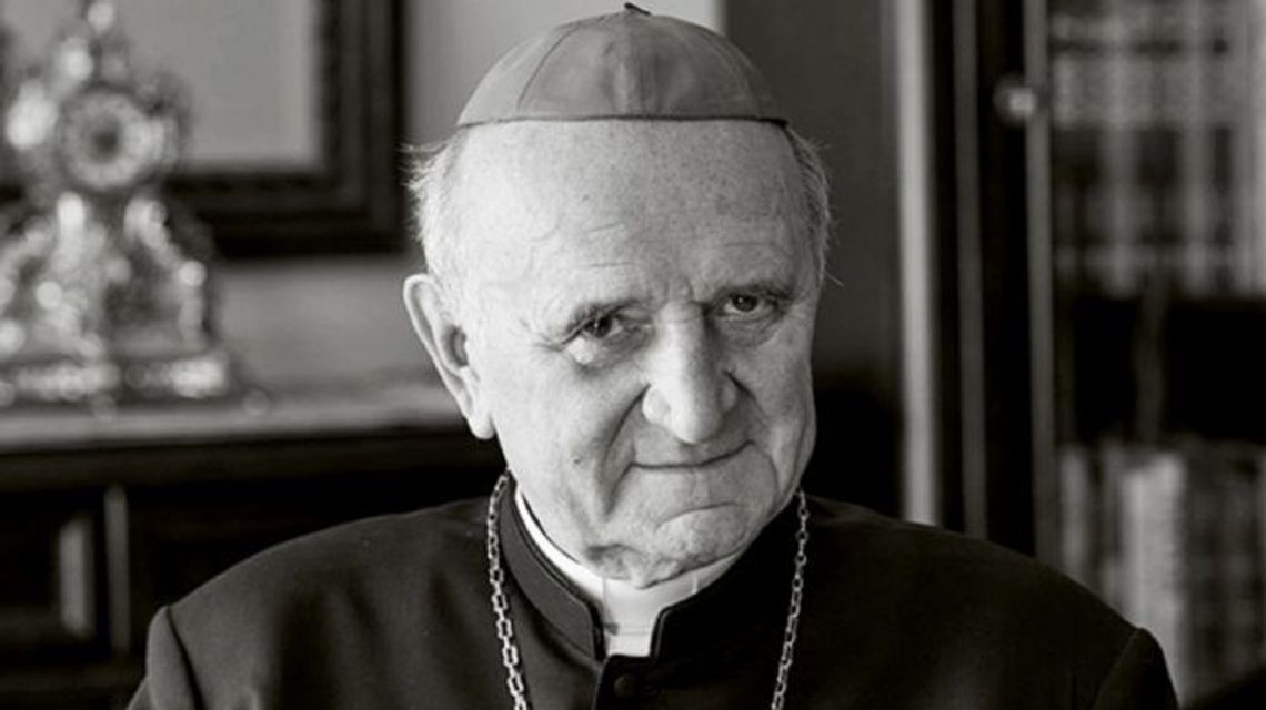 Pochodzący z Majdanu Sobieszczańskiego bp Stanisław Stefanek spocznie w katedrze w Łomży Pochodzący z Majdanu Sobieszczańskiego bp Stanisław Stefanek spocznie w katedrze w Łomży