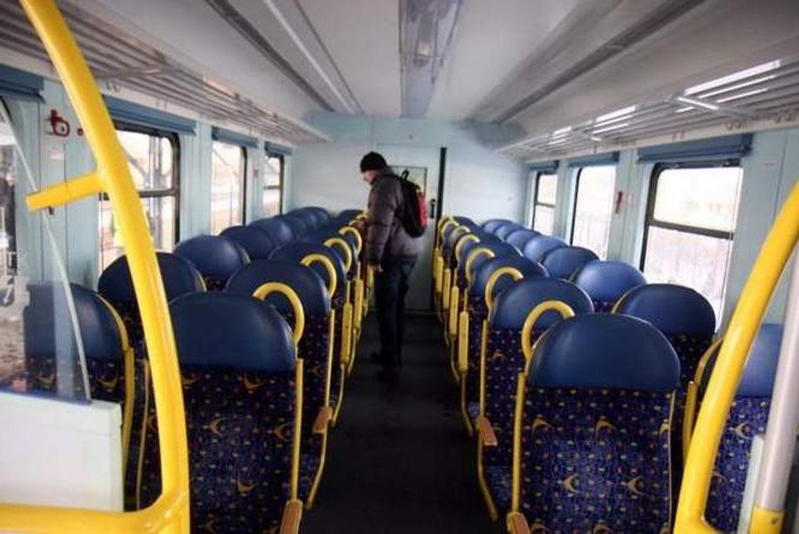 Pociągi na lotnisko Lublin jeżdżą prawie puste
