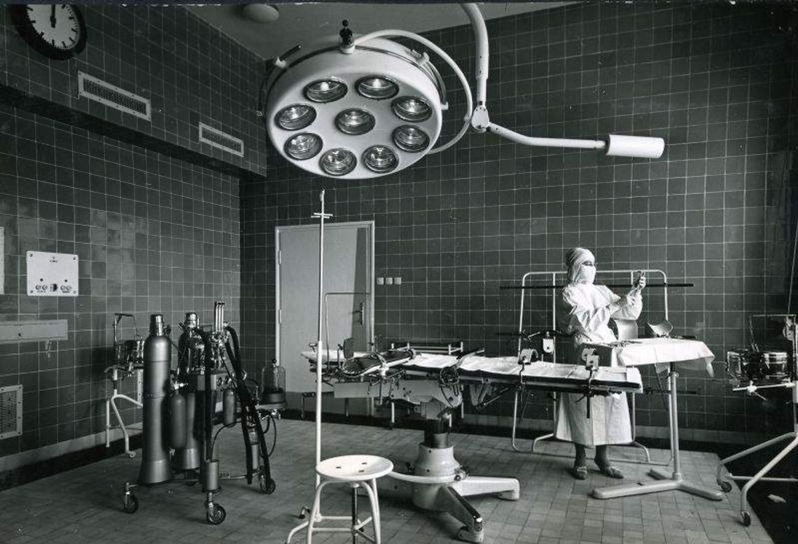 Początki szpitala przy Jaczewskiego. Jubilat z kosmicznym wyposażeniem