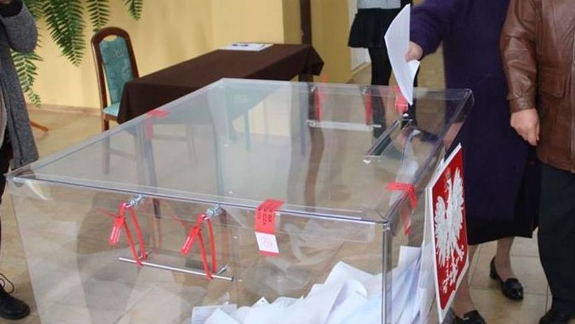 Poczta Polska ponownie żąda danych wyborców. Jest drugie pismo do samorządów