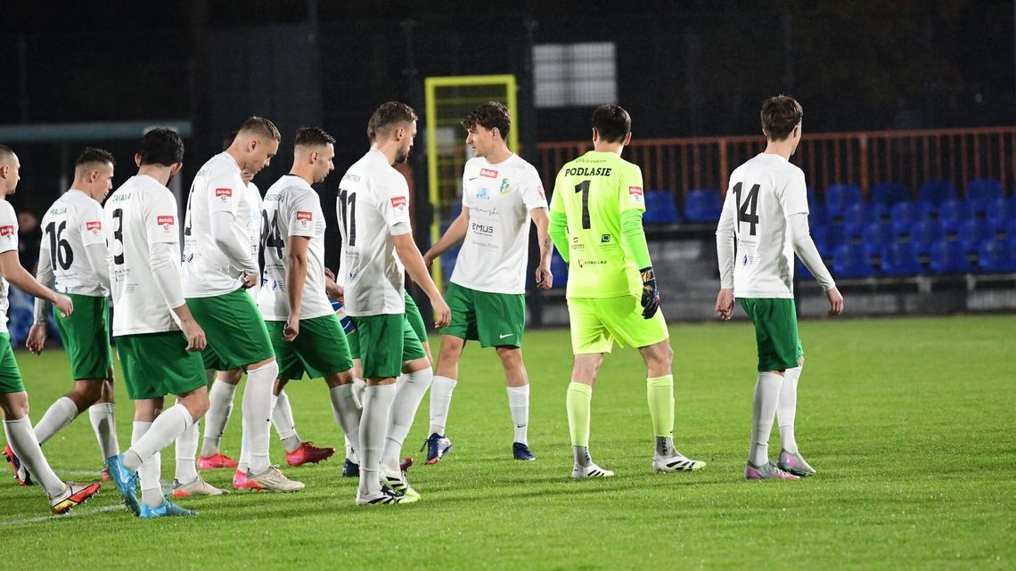 Poczwórna zmiana w pierwszej połowie nie pomogła, Podlasie lepsze od Świdniczanki