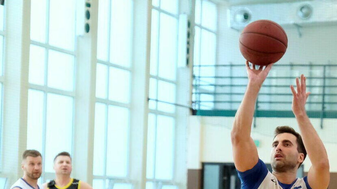 Pod koszami Dziennika Wschodniego im. Andrzeja Wawrzyckiego: Lider wciąż w formie 