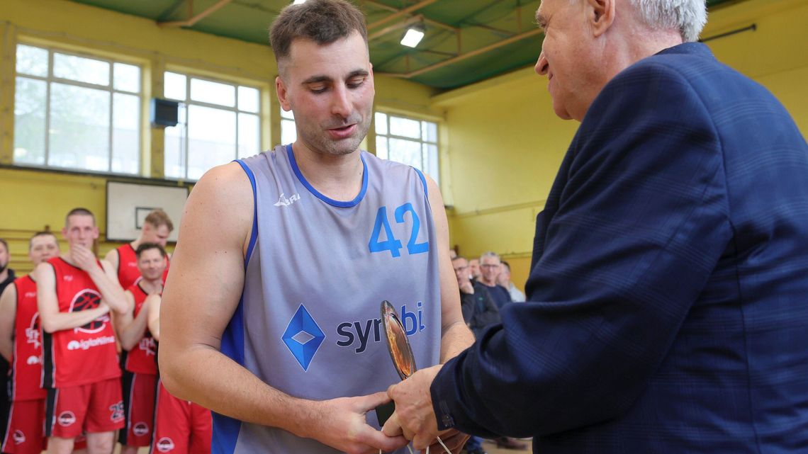 Pod koszami Dziennika Wschodniego: Problemy Symbitu