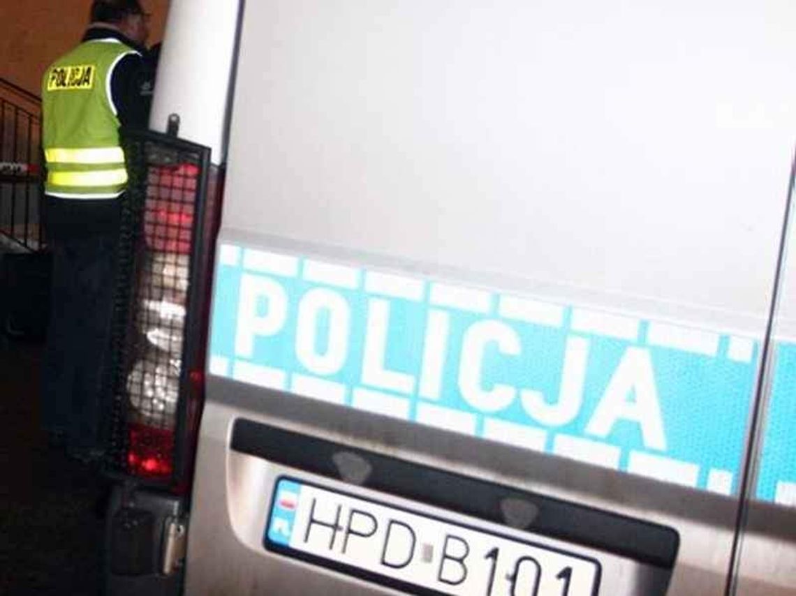 Podał się za przedstawiciela, okradł starszą kobietę