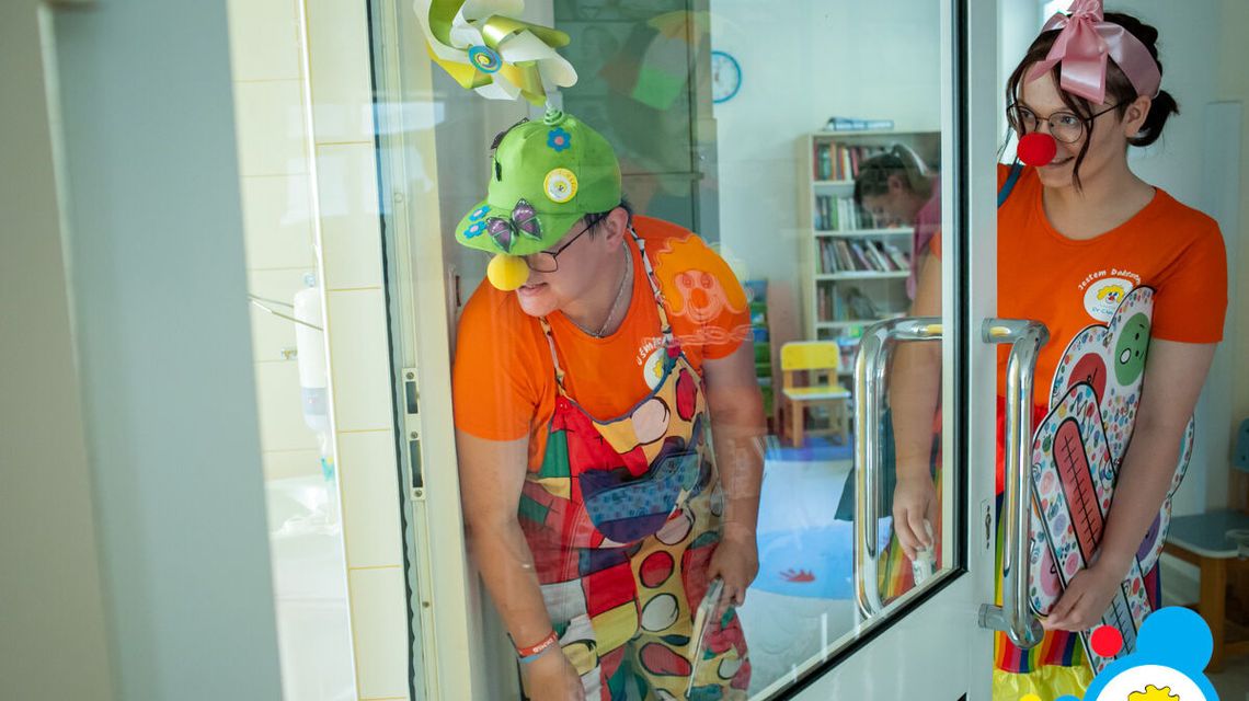 Podaruj dzieciom uśmiech. To nic nie kosztuje Podaruj dzieciom uśmiech. To nic nie kosztuje