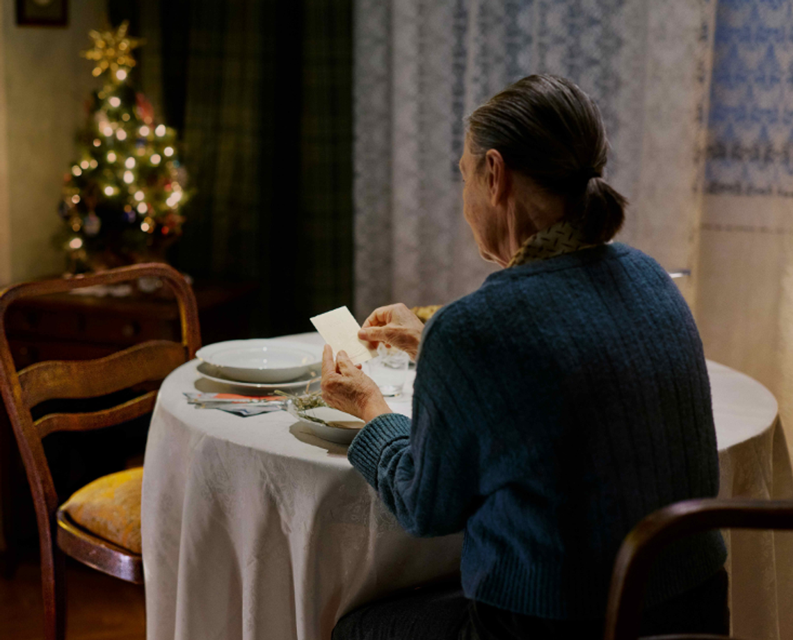 Święta to dla nich najtrudniejszy czas w roku. Tak pomogą samotnym seniorom samotni_wigilia