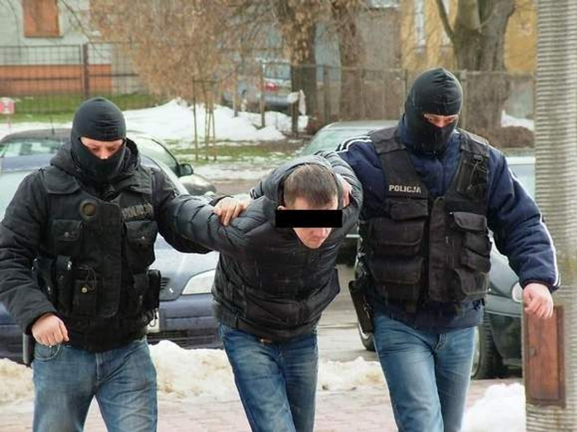 Podejrzany o napady na banki w czterech województwach zatrzymany (wideo)