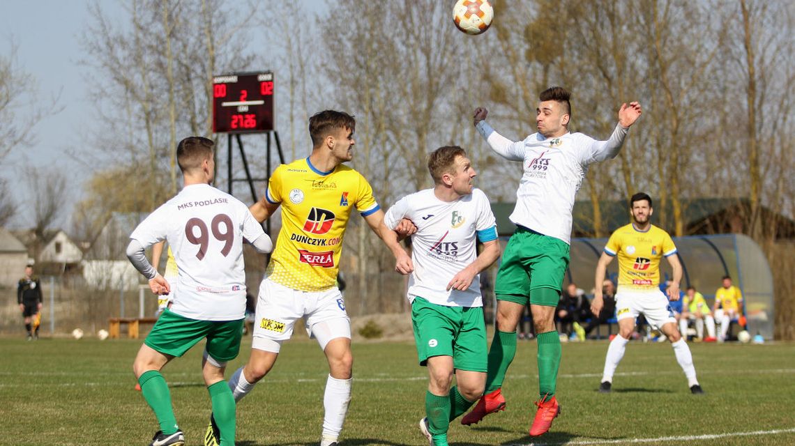 Podlasie jedzie do Ostrowca z podniesioną głową, trudne mecze Avii i Orląt Podlasie jedzie do Ostrowca z podniesioną głową, trudne mecze Avii i Orląt