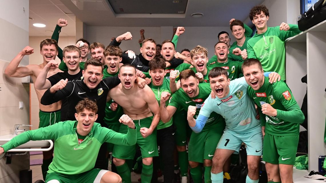 Podlasie wygrało derby w Kraśniku, Świdniczanka przegrała mecz o sześć punktów Podlasie wygrało derby w Kraśniku, Świdniczanka przegrała mecz o sześć punktów