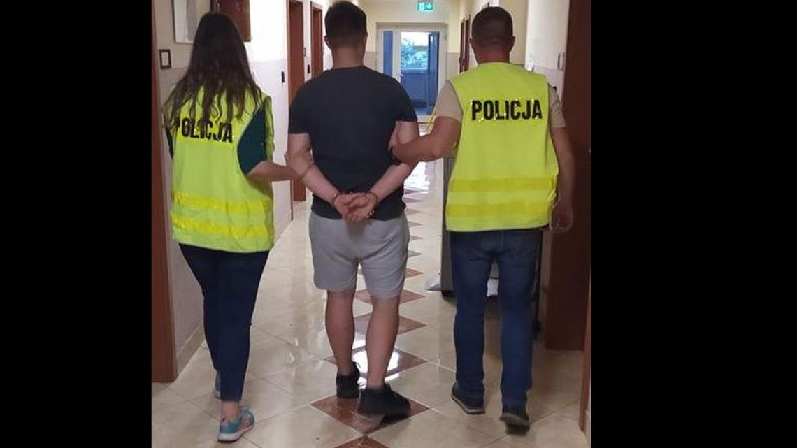 Podpalał pustostany i słomę. Straty na prawie pół miliona Podpalał pustostany i słomę. Straty na prawie pół miliona