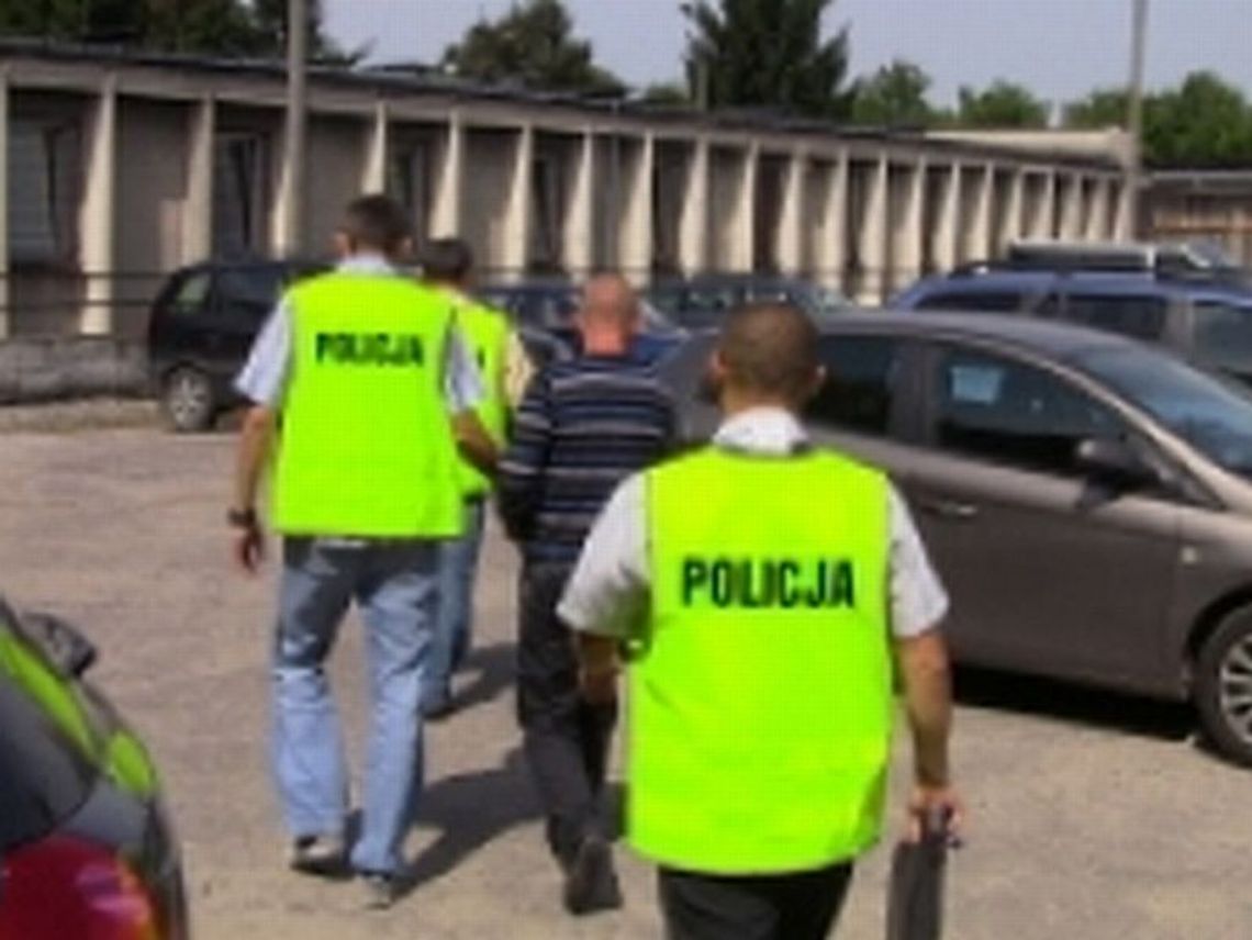 Podpalił golfa przy Dzierżawnej. Trafił do aresztu na 2 miesiące Podpalił golfa przy Dzierżawnej. Trafił do aresztu na 2 miesiące