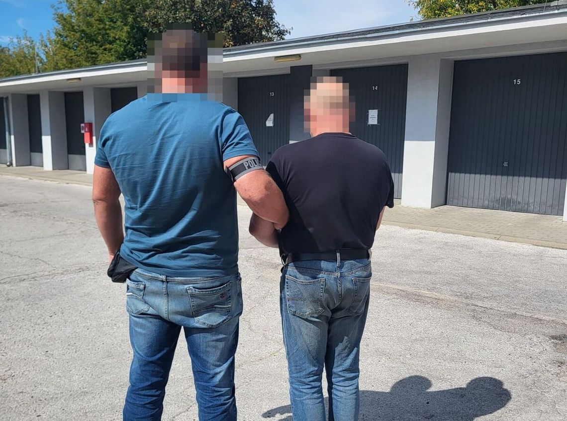 Podpalił stodołę teścia i groził żonie? 46-latek trafił do aresztu