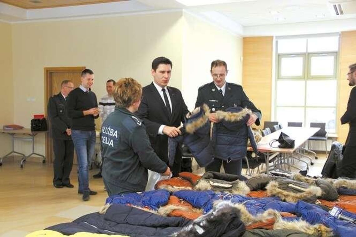 Podróbki z Chin dla potrzebujących