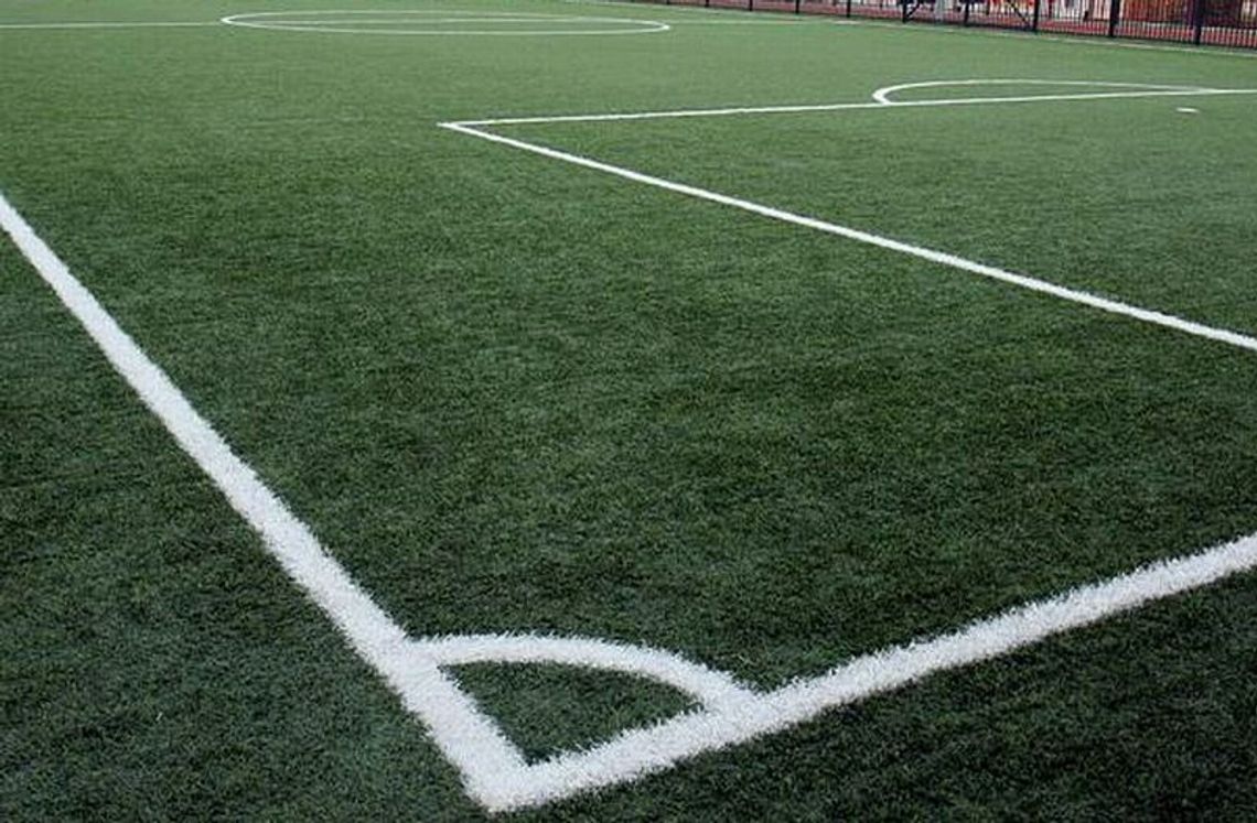 Podszył się pod burmistrza, bo nie mógł zarezerwować boiska