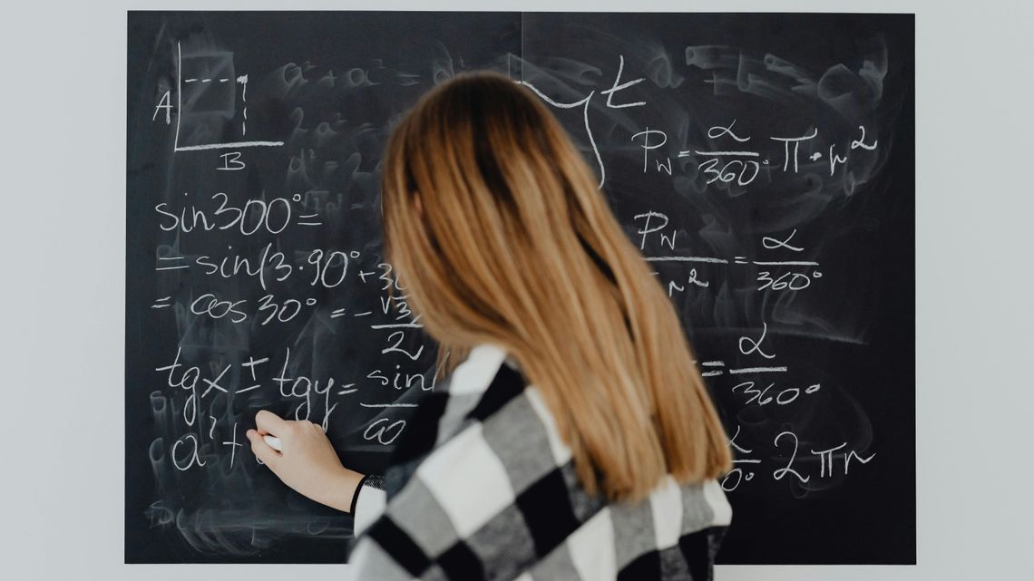 Podwyżki dla nauczycieli: od 239 do 296 złotych Podwyżki dla nauczycieli: od 239 do 296 złotych