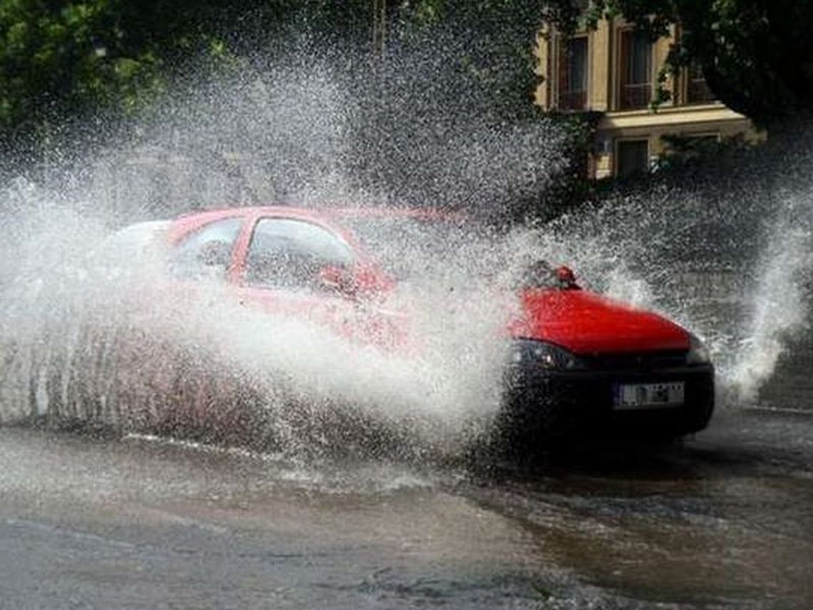 Pogoda: Meteorolodzy ostrzegają przed burzami z gradem