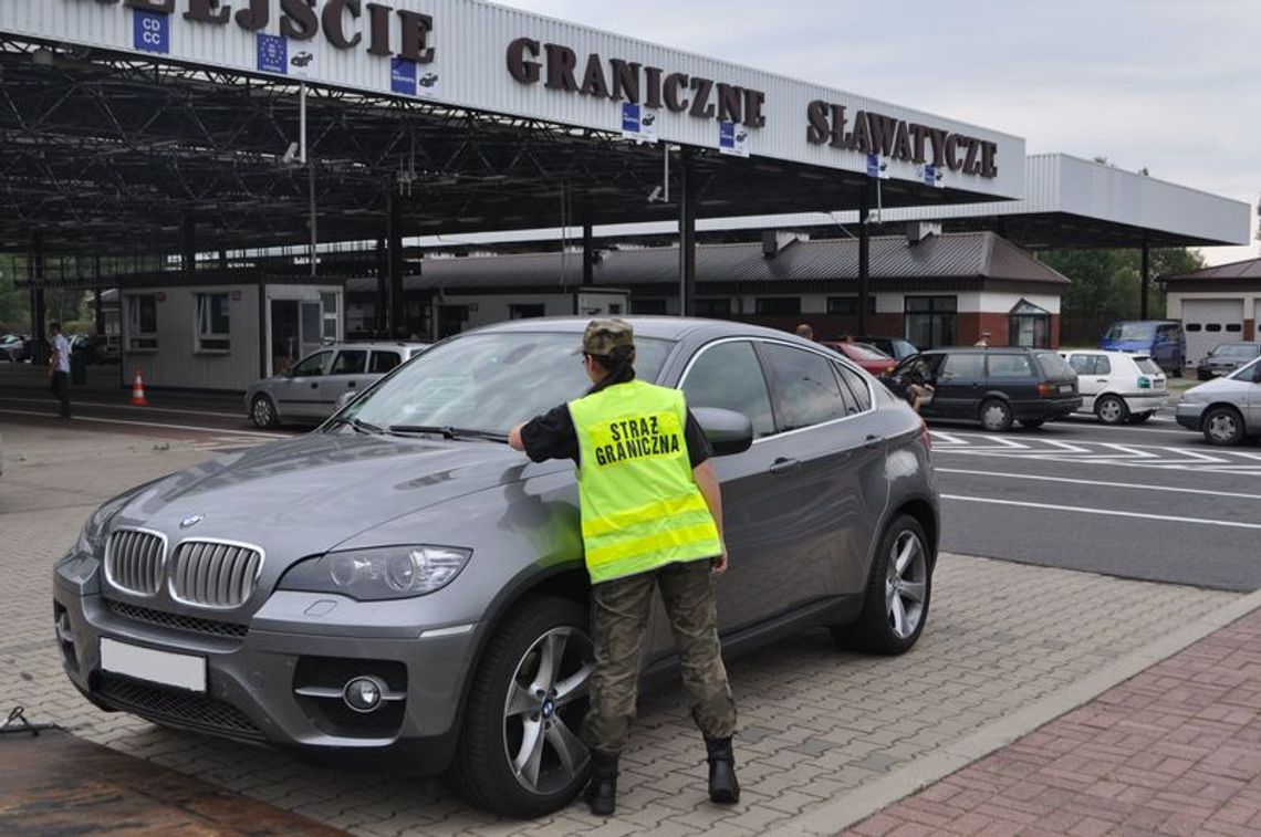 Pogranicznicy przechwycili kradzione BMW warte 300 tys. zł
