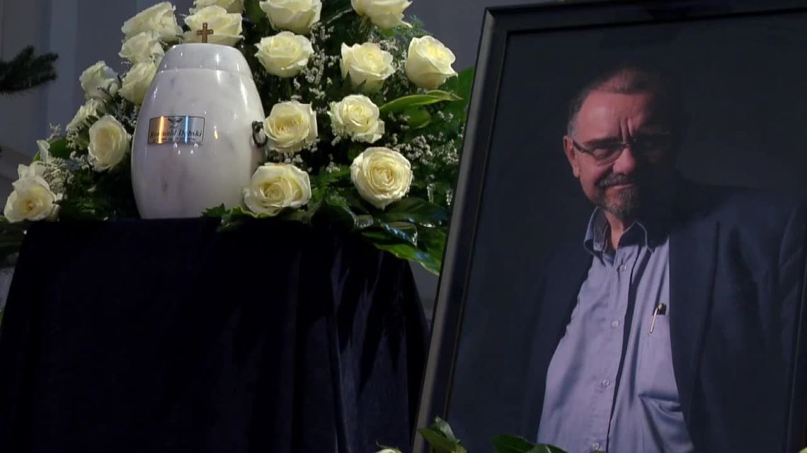 Pogrzeb Romualda Dębskiego. "Profesorze, w sercach tysięcy kobiet masz szczególne miejsce" Pogrzeb Romualda Dębskiego. "Profesorze, w sercach tysięcy kobiet masz szczególne miejsce"