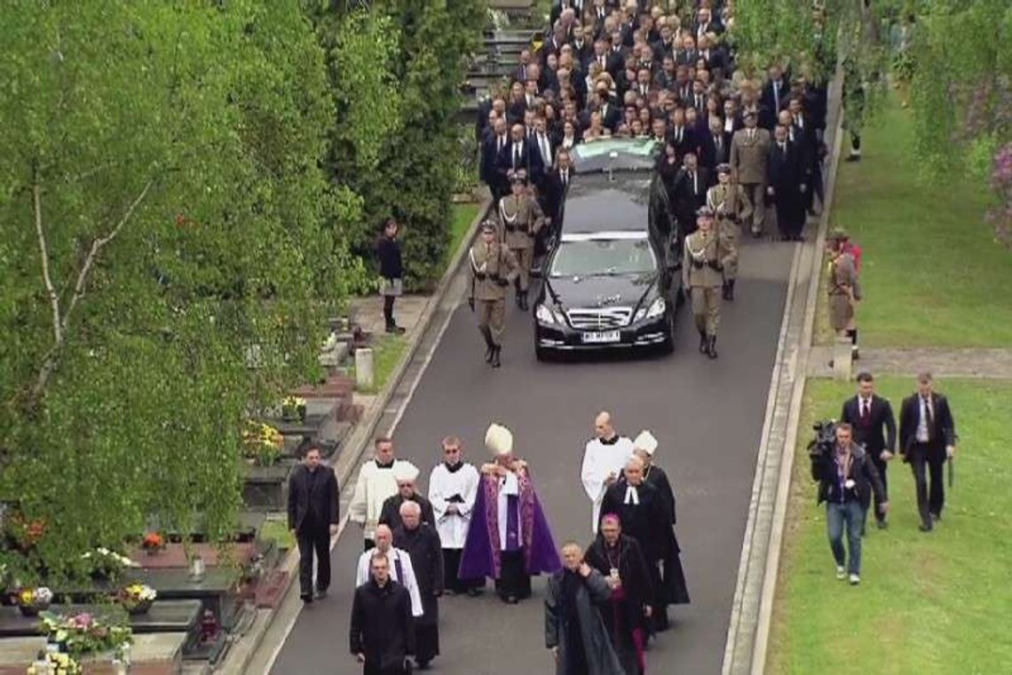 Pogrzeb Władysława Bartoszewskiego na Powązkach Wojskowych w Warszawie
