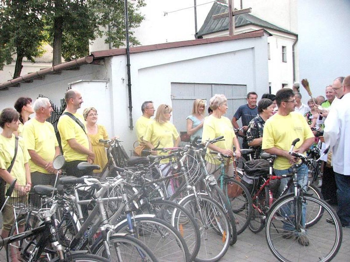 Pojadą rowerami na Kresy Wschodnie. Pokonają 650 kilometrów